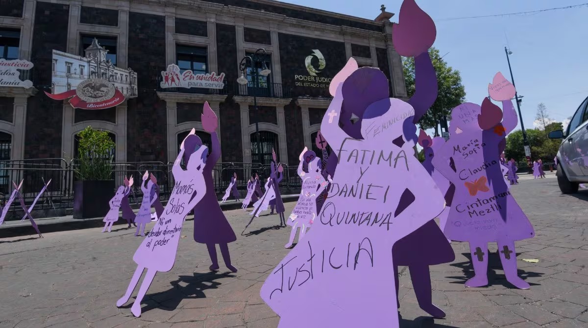 Chavira exige justicia por feminicidios