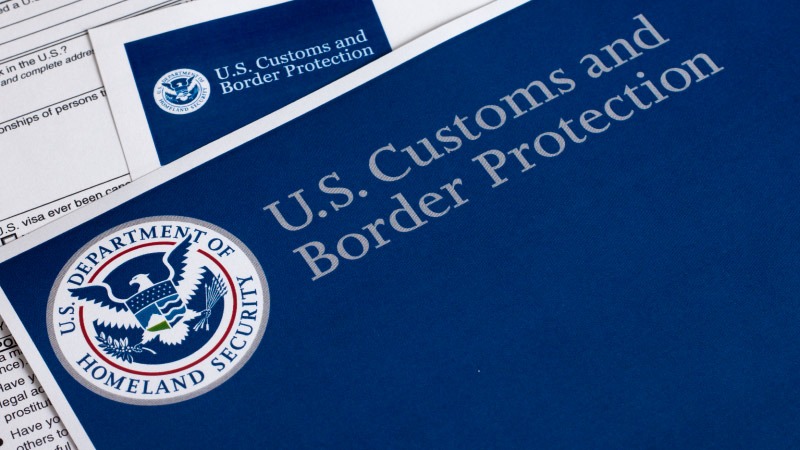 Cheques para estadounidenses, promete Trump