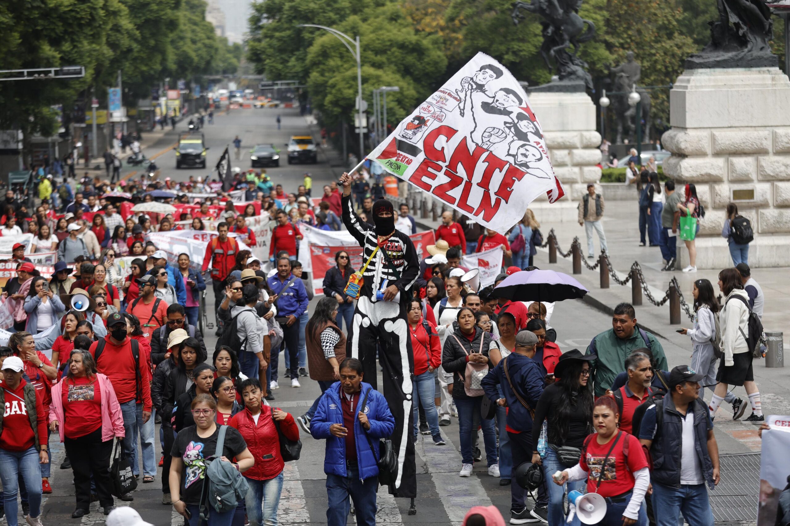 CNTE denuncia campaña negra por parte del SNTE