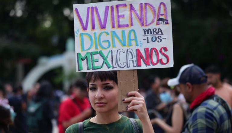 Embajada de EU advierte a ciudadanos por protestas contra gentrificación