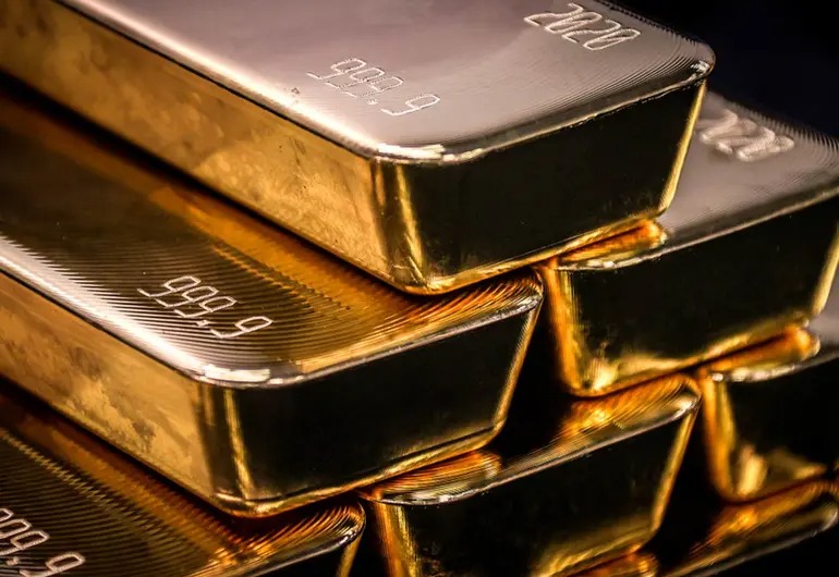 Oro y plata Bacis
