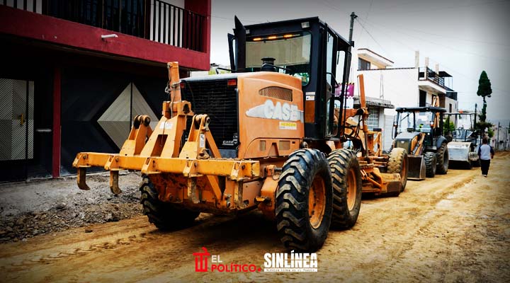 Ayuntamiento de Puebla supervisa pavimentación en San Francisco Totimehuacan