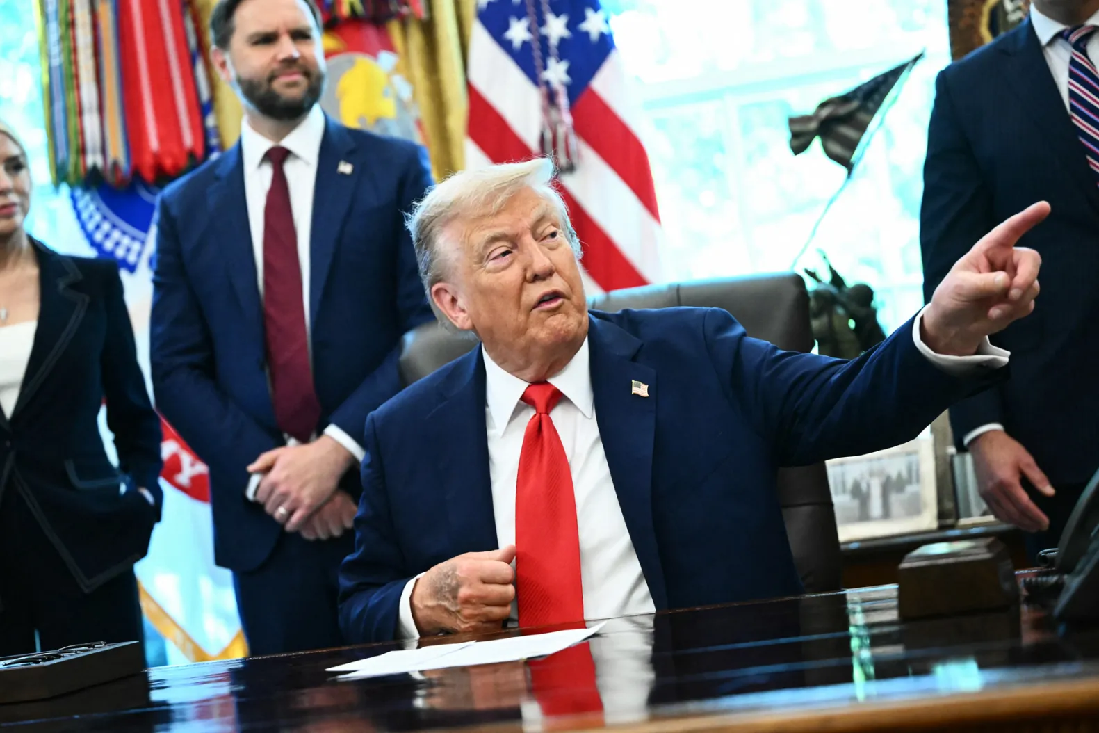Donald Trump amenaza a China