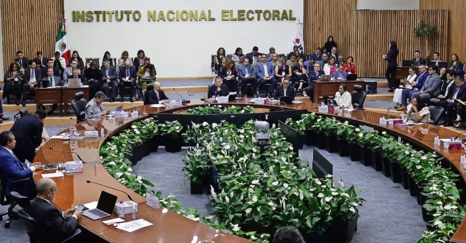 Expresidentes del INE piden consenso para reforma electoral
