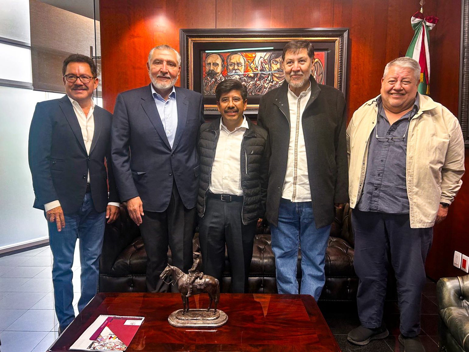 ¿Hugo Aguilar usará toga en la ceremonia de toma de protesta?