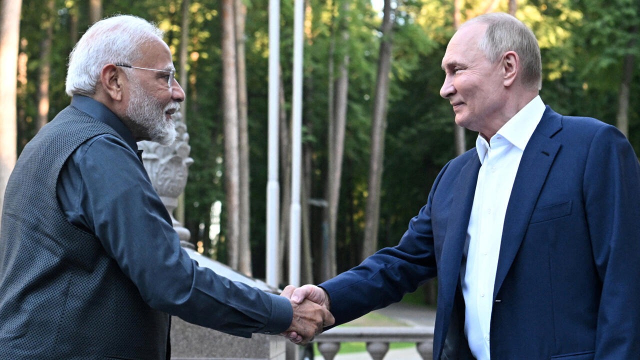 India seguirá importando petróleo ruso pese a aranceles de Trump