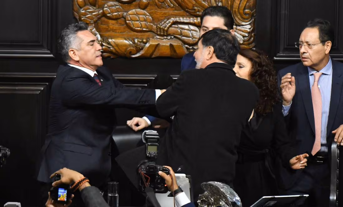 Pelea de Alito Moreno y Noroña