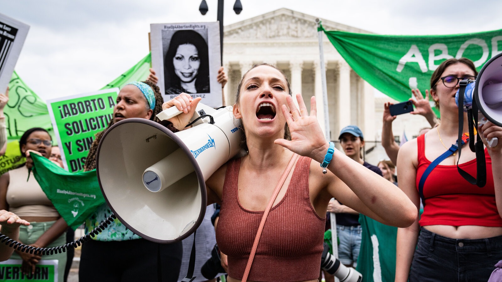 Trump sigue quitando derechos a las mujeres