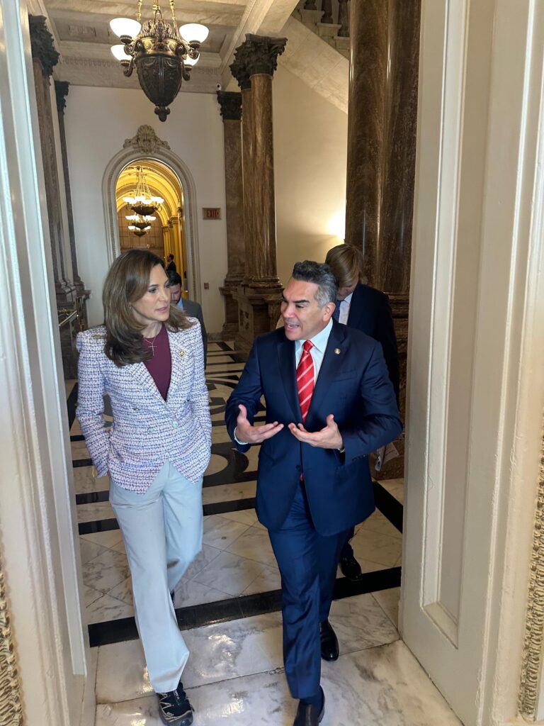 Alito Moreno en EU