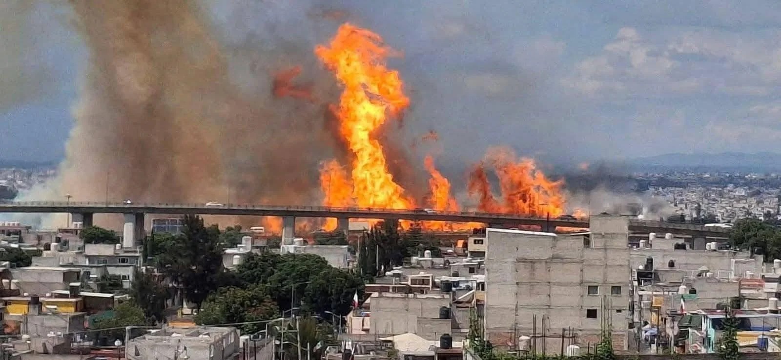 Explosión de pipa en Iztapalapa