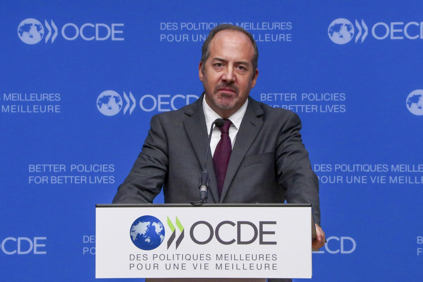 OCDE presenta reporte en París