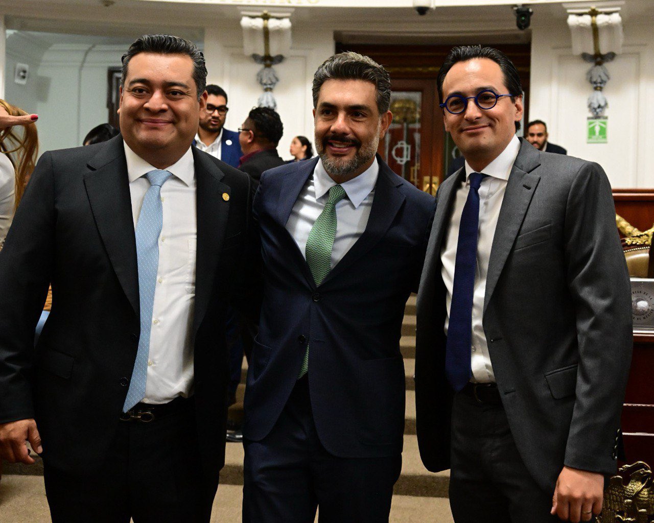 Panistas piden a ministros salvar al país de la dictadura