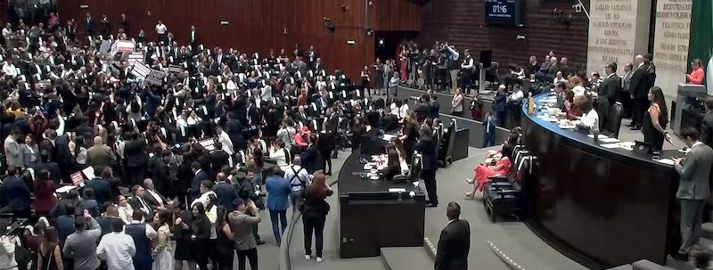 PRI revienta sesión 1 sep