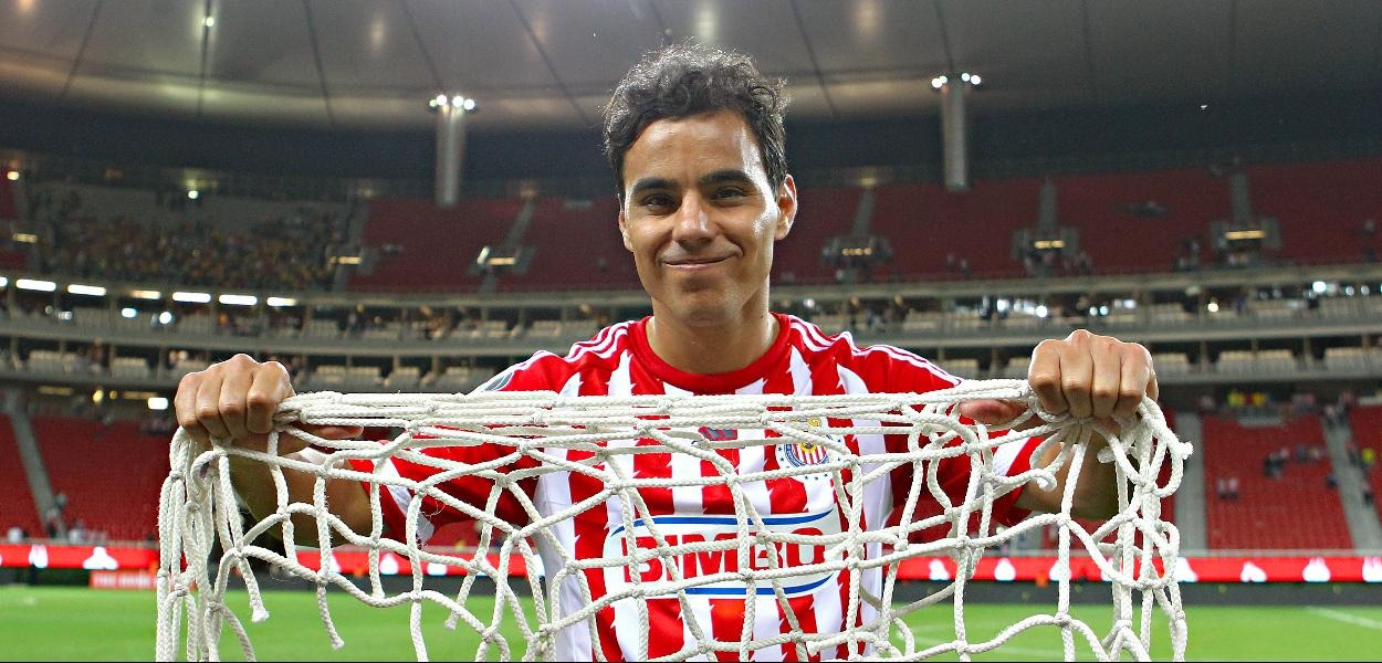 Imputan cargos contra Omar Bravo