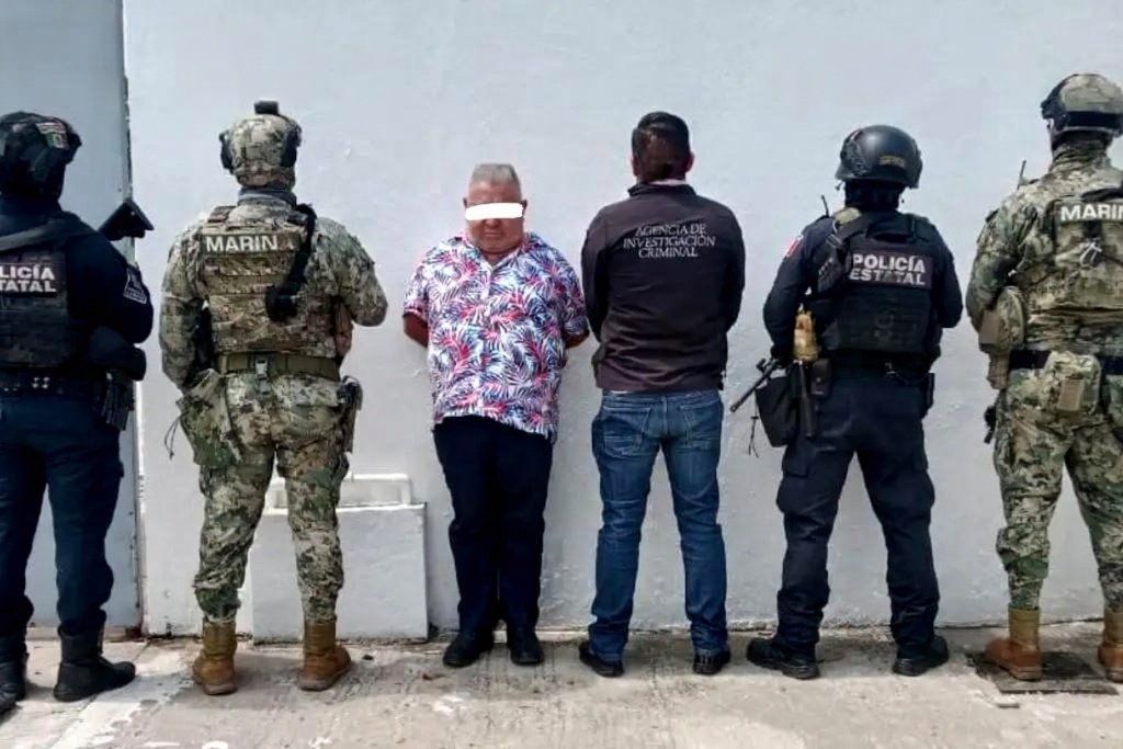 Detienen a Roberto Valeriano por caso de huachicol fiscal