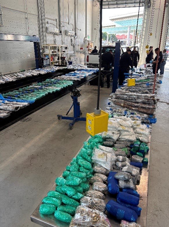 EU decomisa más de 500 mil armas que se dirigían a México