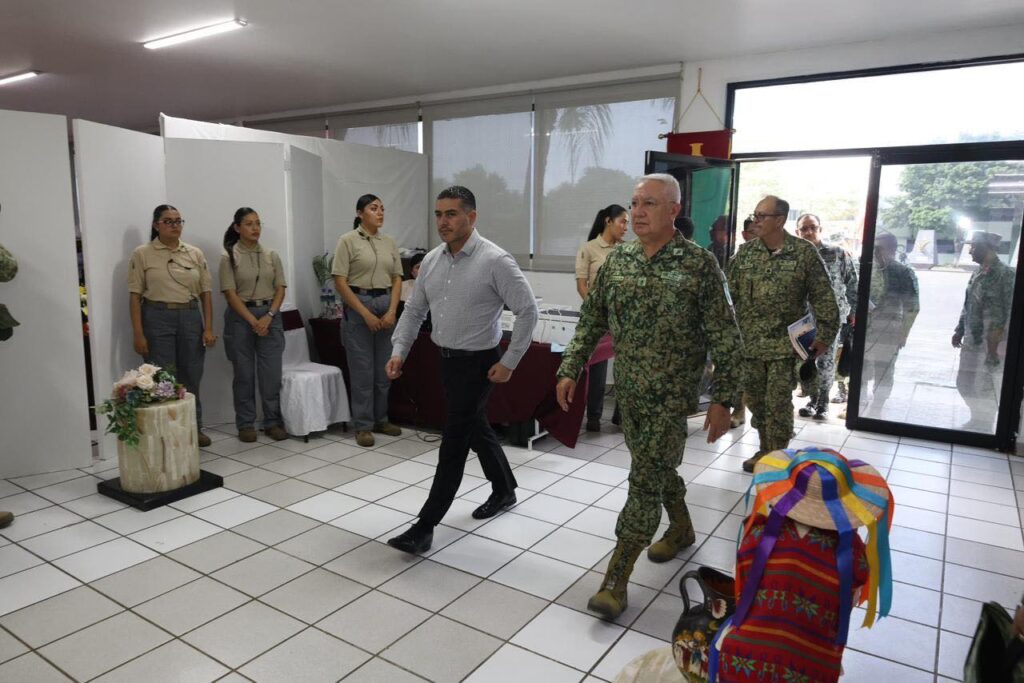 Llegada Harfuch Apatzingán