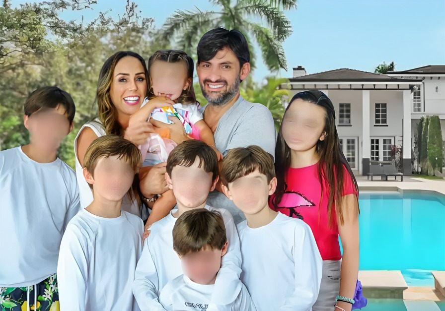 Inés Gómez Mont y familia