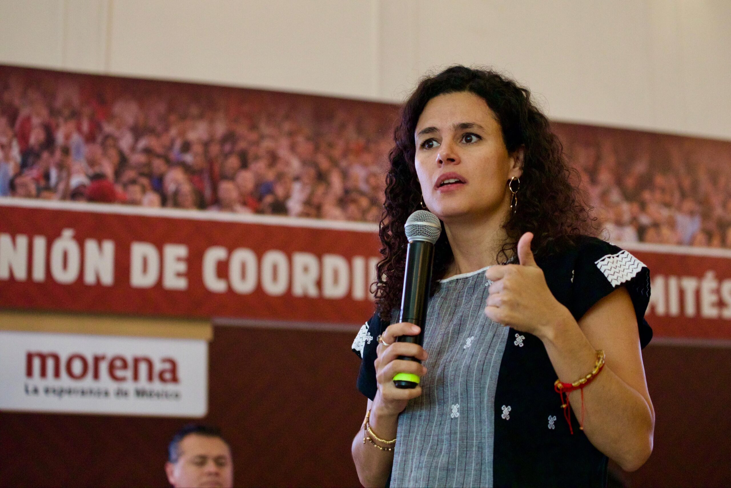 Luisa Alcalde responde a Trump