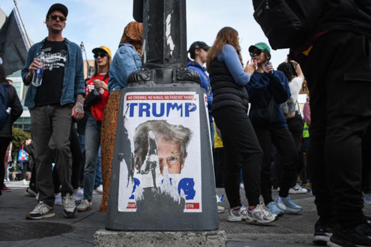 Las protestas contra la administración de Trump se realizaron de manera simultánea en más de 2 mil ciudades de Estados Unidos.