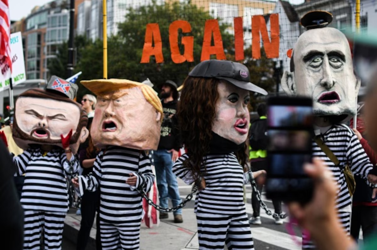 Las protestas contra la administración de Trump se realizaron de manera simultánea en más de 2 mil ciudades de Estados Unidos.