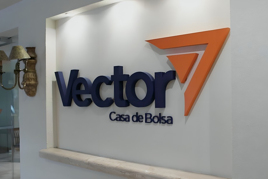 Vector traslada activos a Finamex