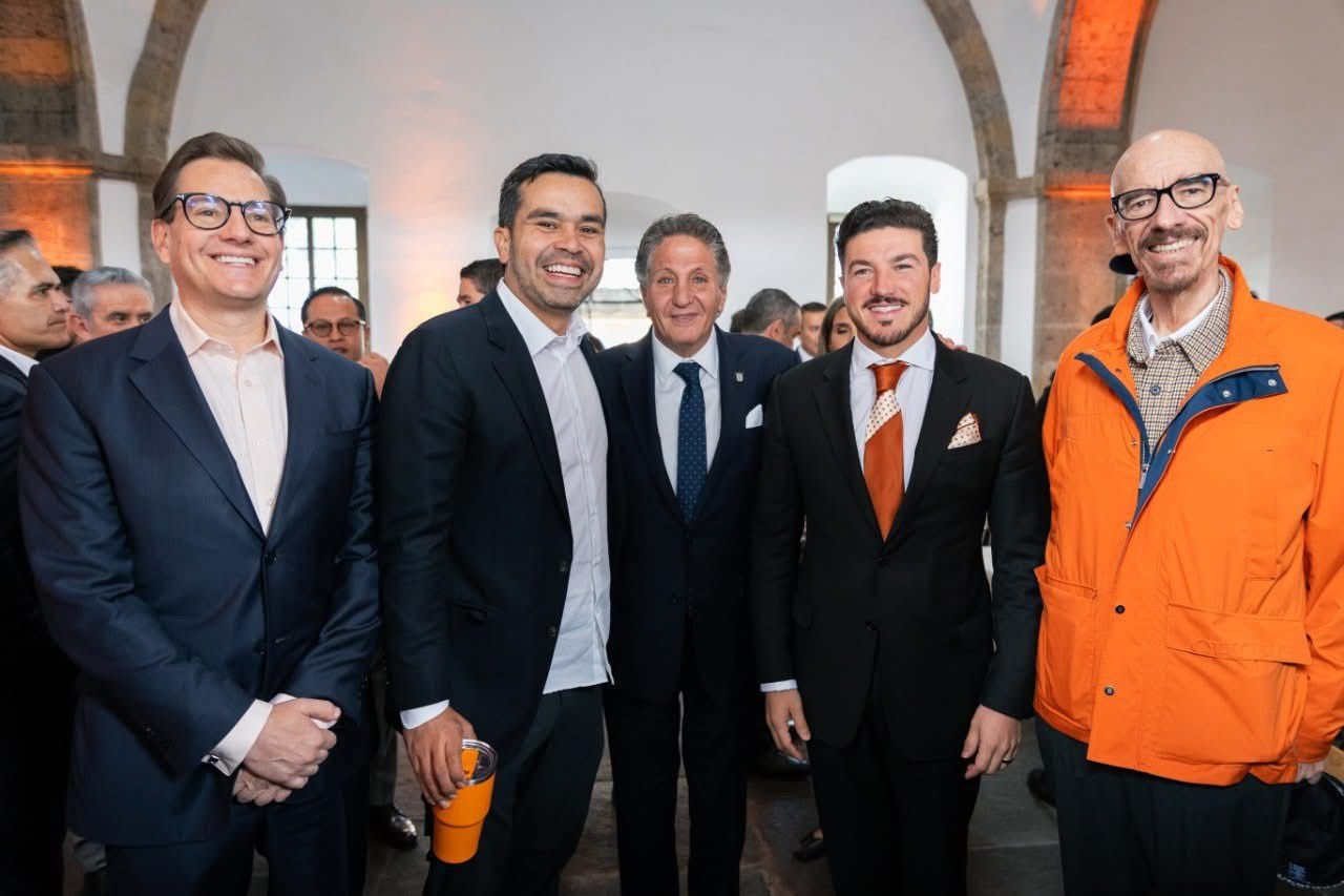 Dante Delgado en informe de Lemus 