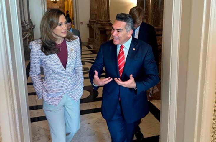 Congresista de EU con Alito