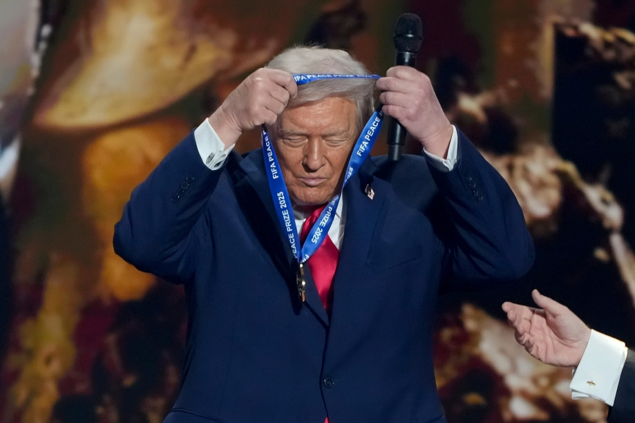 Donald Trump recibe Premio de la Paz de la FIFA