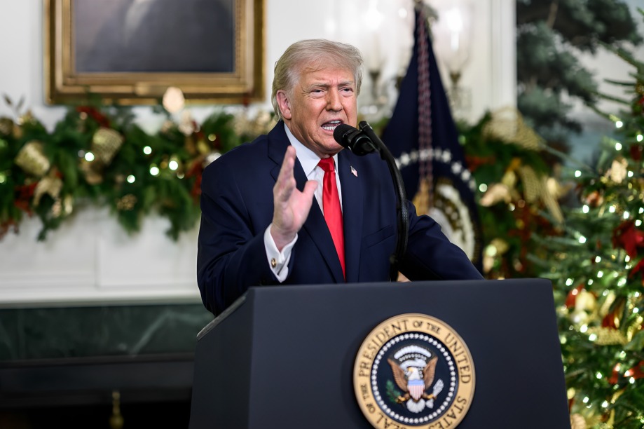 Gobierno de Trump desclasifica archivos Epstein
