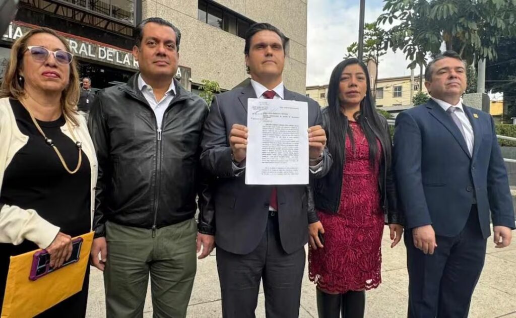 Legisladores de Morena denuncian Cabeza de Vaca