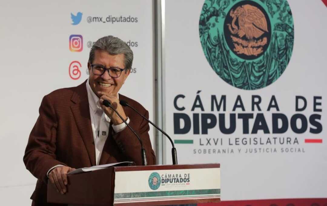 Monreal defiende a Pedro Haces 