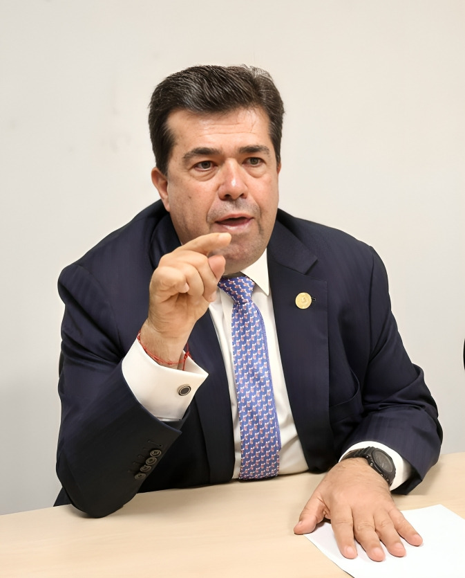 Pedro Haces recibe a rabino israelí en San Lázaro