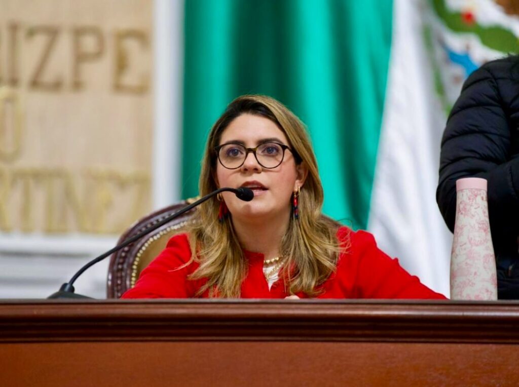 Ceci Vadillo critica a Mauricio Tabe