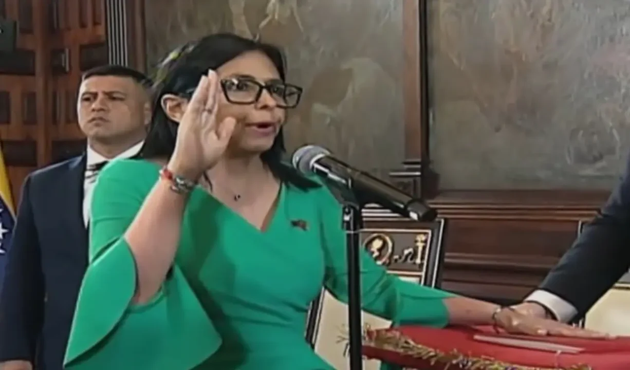 Delcy Rodríguez jura como presidenta de Venezuela 