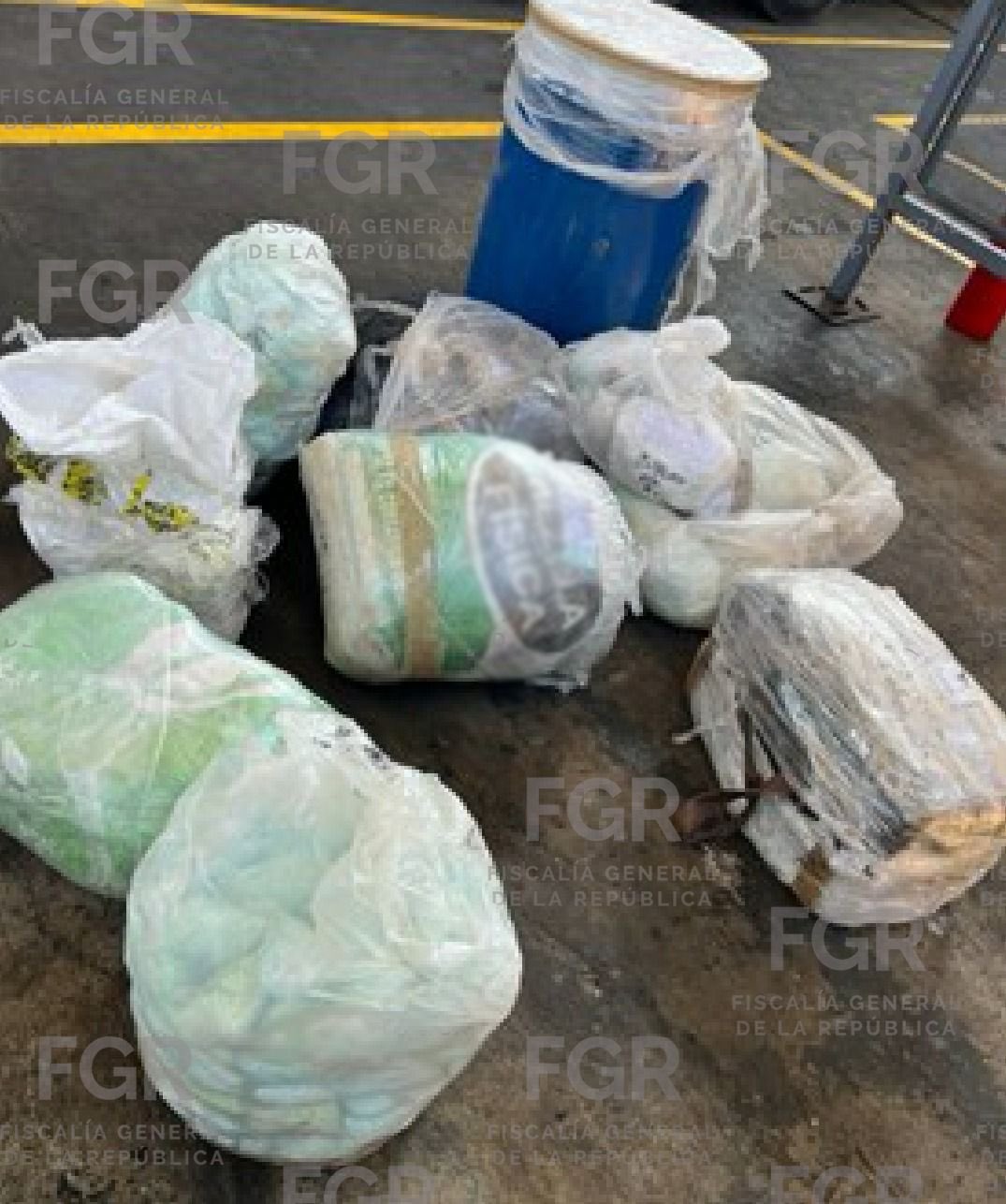 FGR incinera 889 mil pastillas de fentanilo en Sinaloa