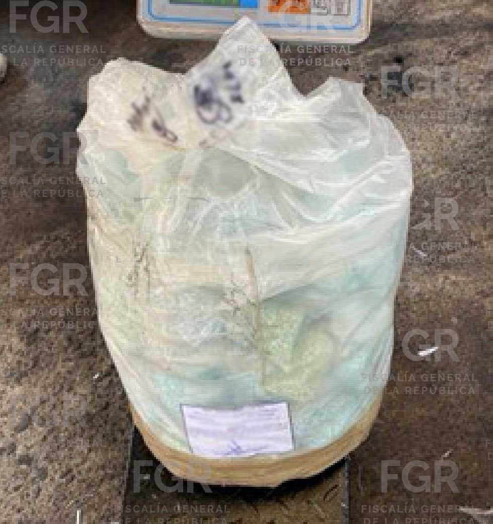 FGR incinera 889 mil pastillas de fentanilo en Sinaloa