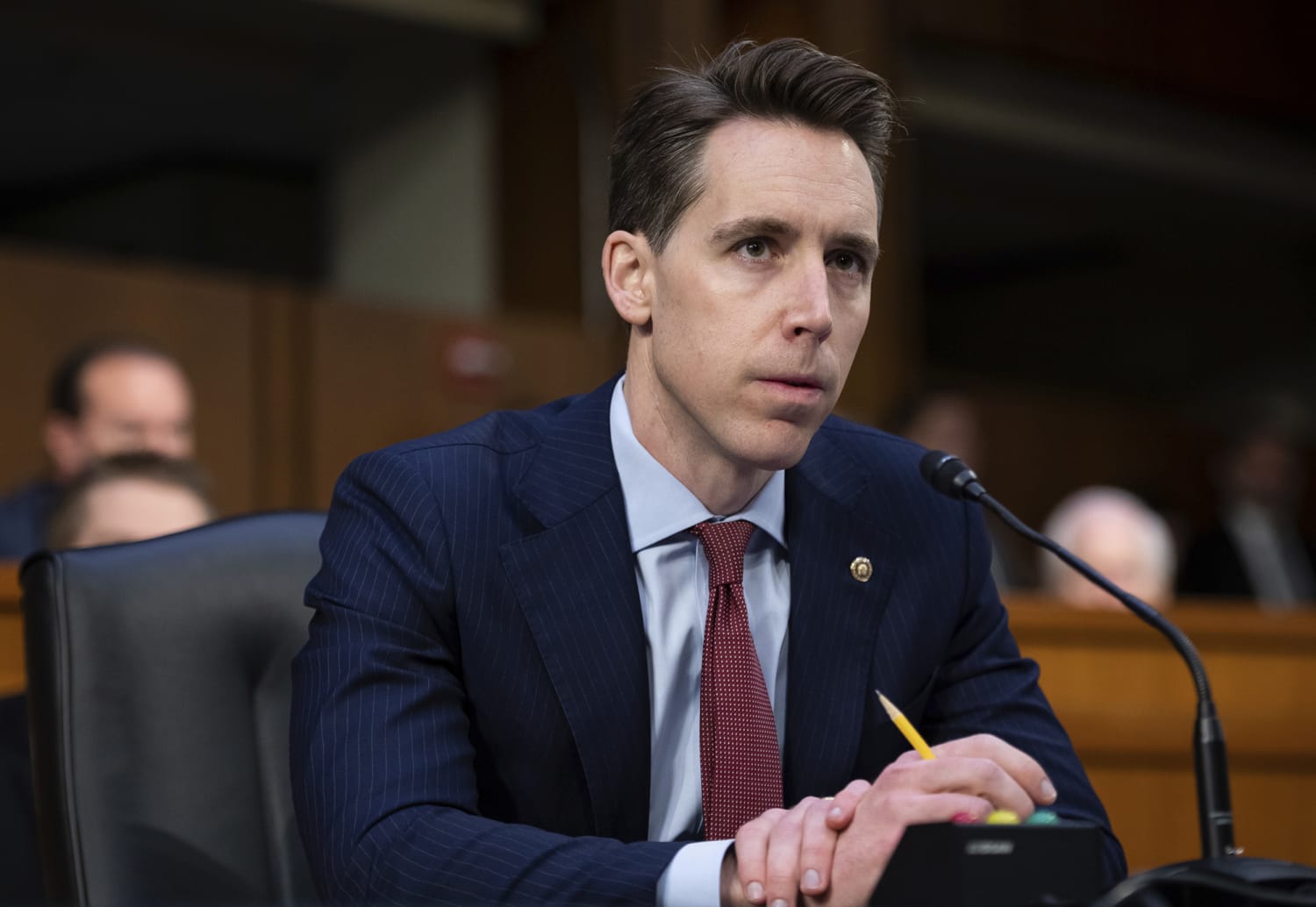 Josh Hawley Senado
