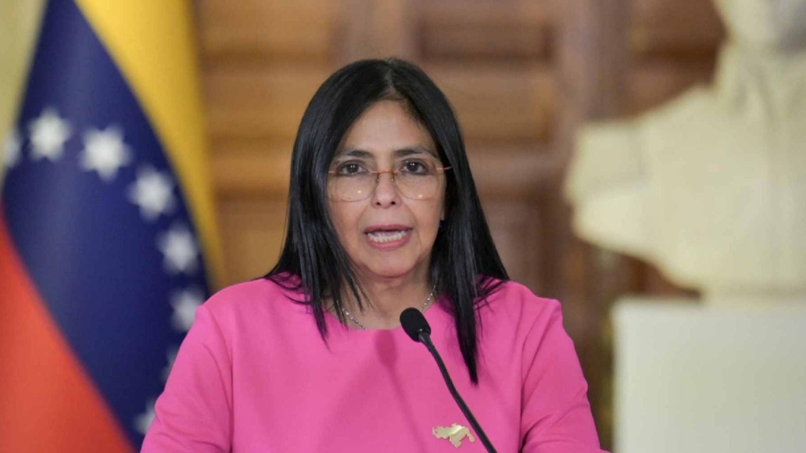 Vicepresidenta de Venezuela fija postura de defensa de Maduro