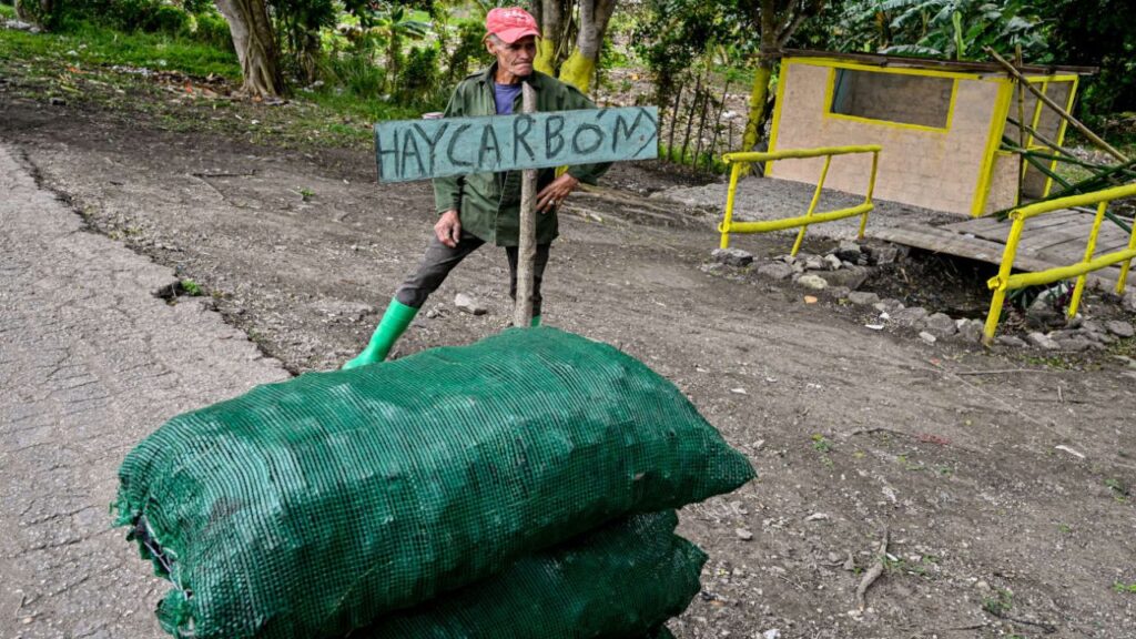 Cuba compra carbón ante tension EU