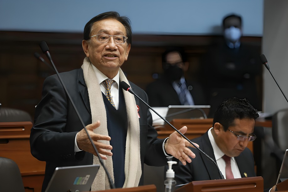 ¿Quién es José María Balcázar, nuevo presidente de Perú?