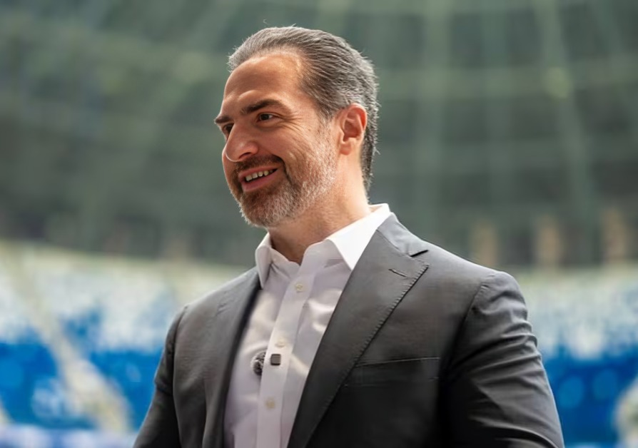 Adrián de la Garza aceptó ser su candidato