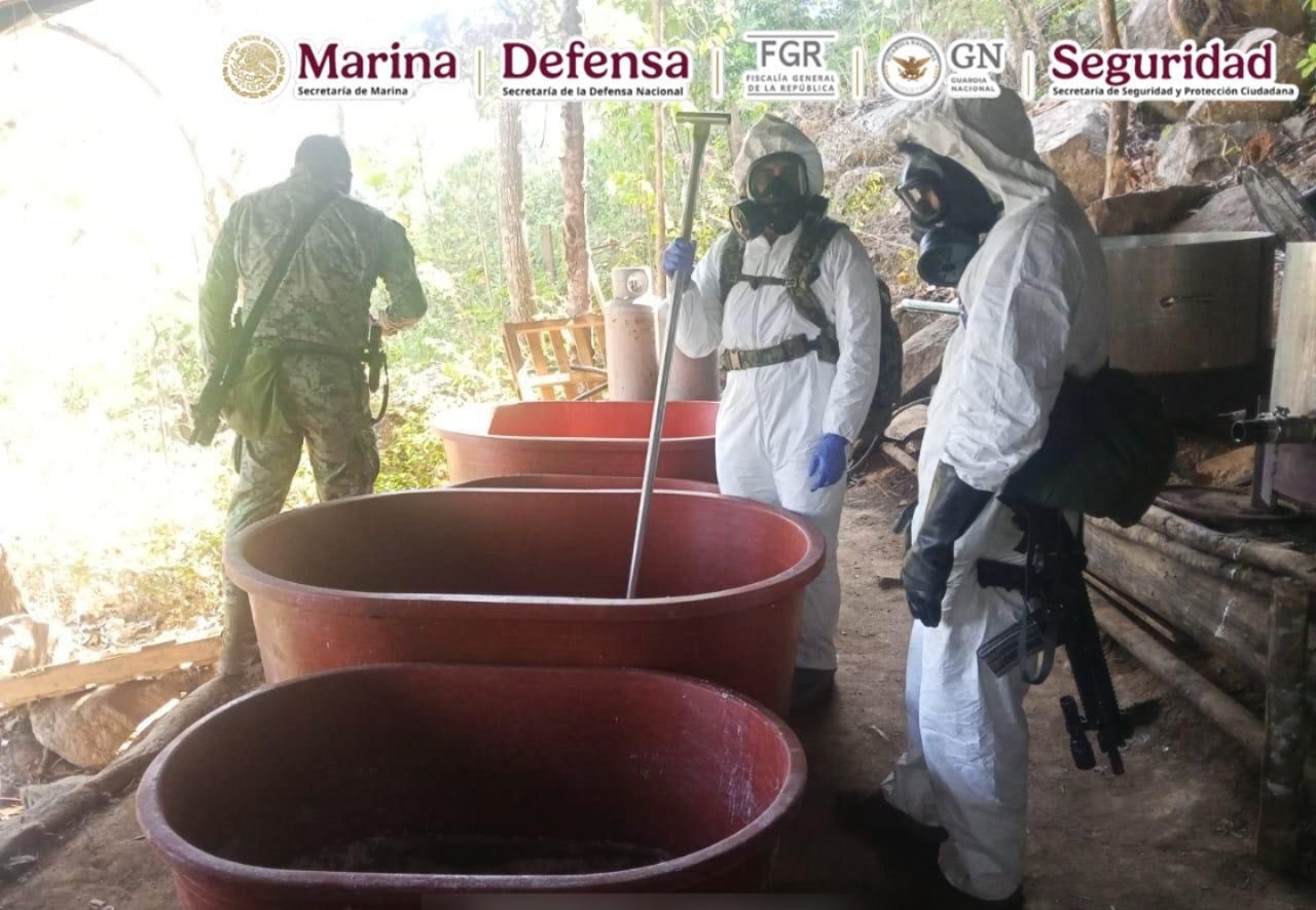 Autoridades federales desmantelan narcolaboratorio en Guerrero