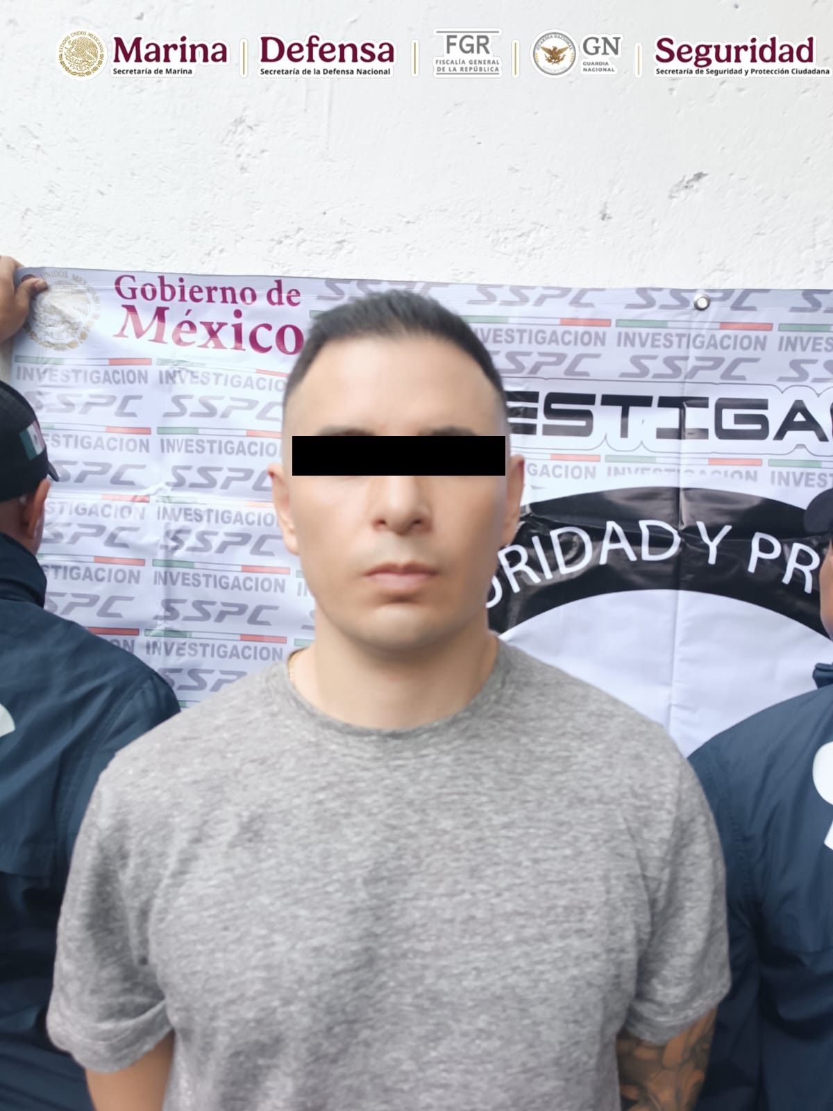 Las autoridades de México y Colombia detuvieron en la Ciudad de México a Lobo Menor, presunto líder criminal con ficha roja de Interpol. 