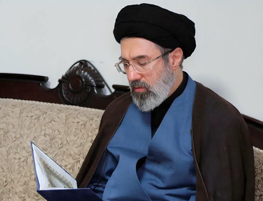 EU ofrece recompensa de 10 mdd por líder supremo de Irán