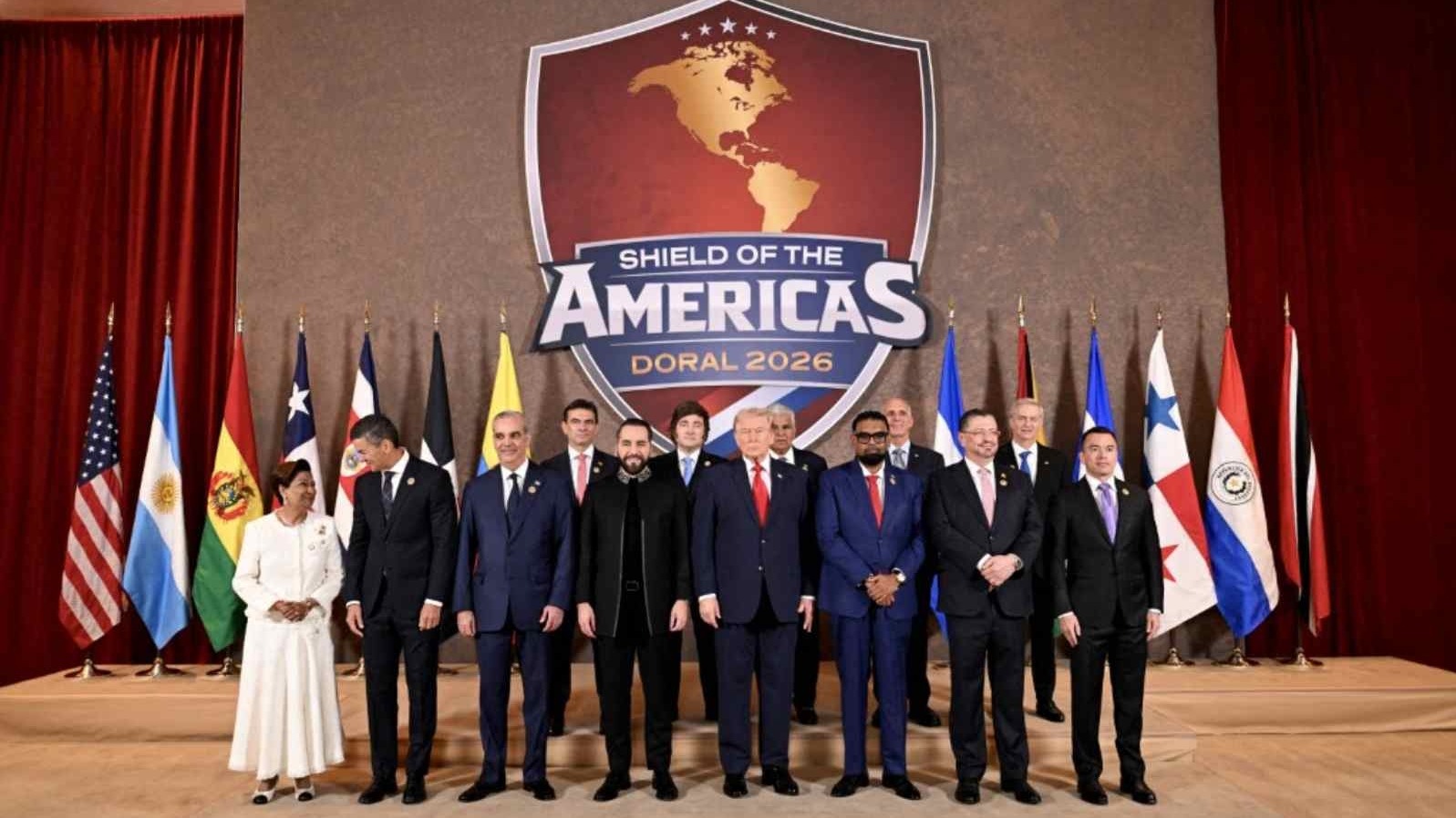 Kristi Noem destaca al escudo de las américas