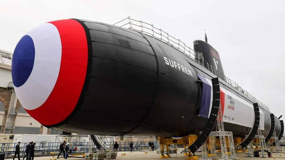 Macron anuncia que Francia aumentará su arsenal nuclear