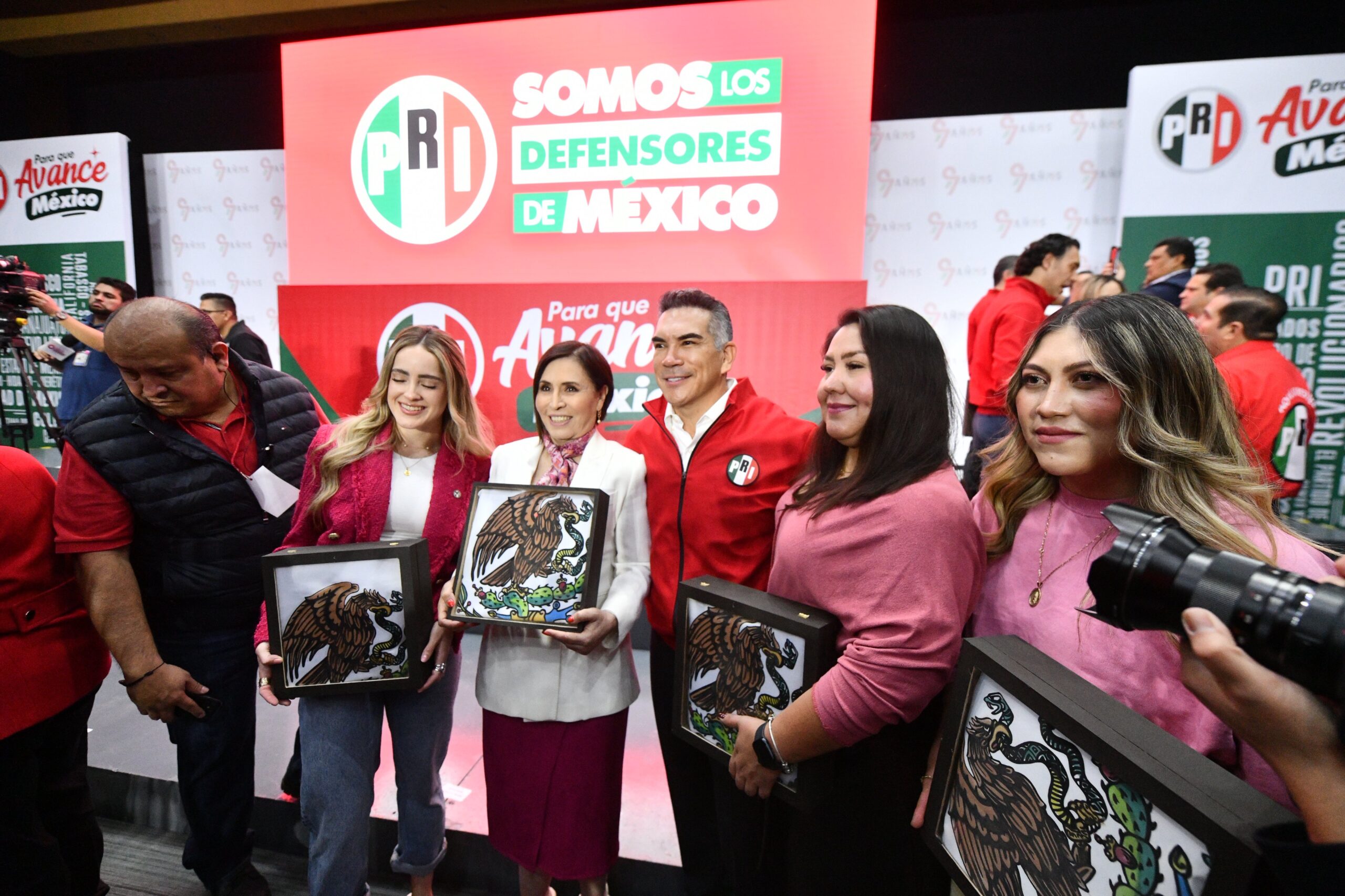 Alito defiende a Rosario Robles y lanza reto a Morena