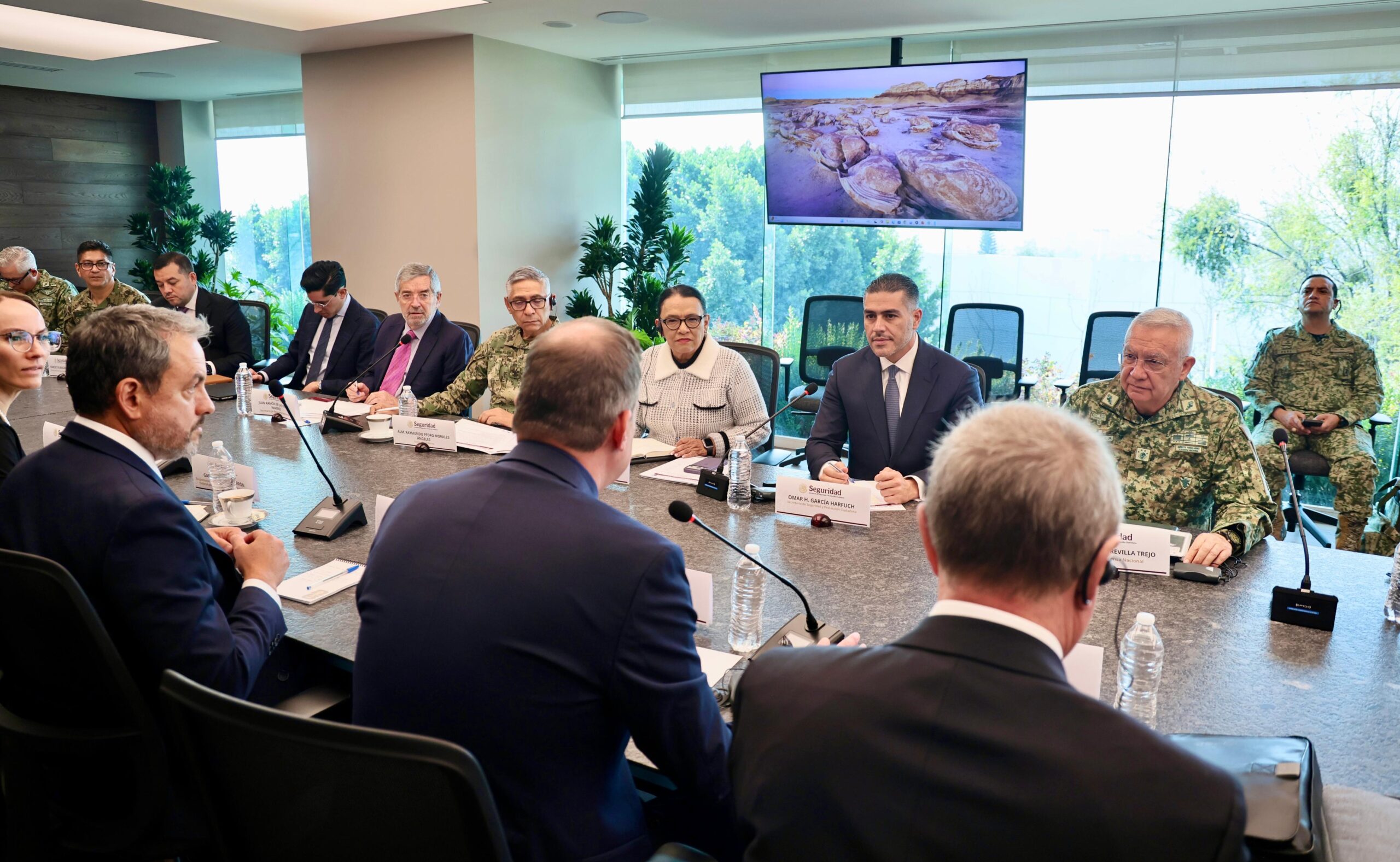 Reunión Harfuch FIFA