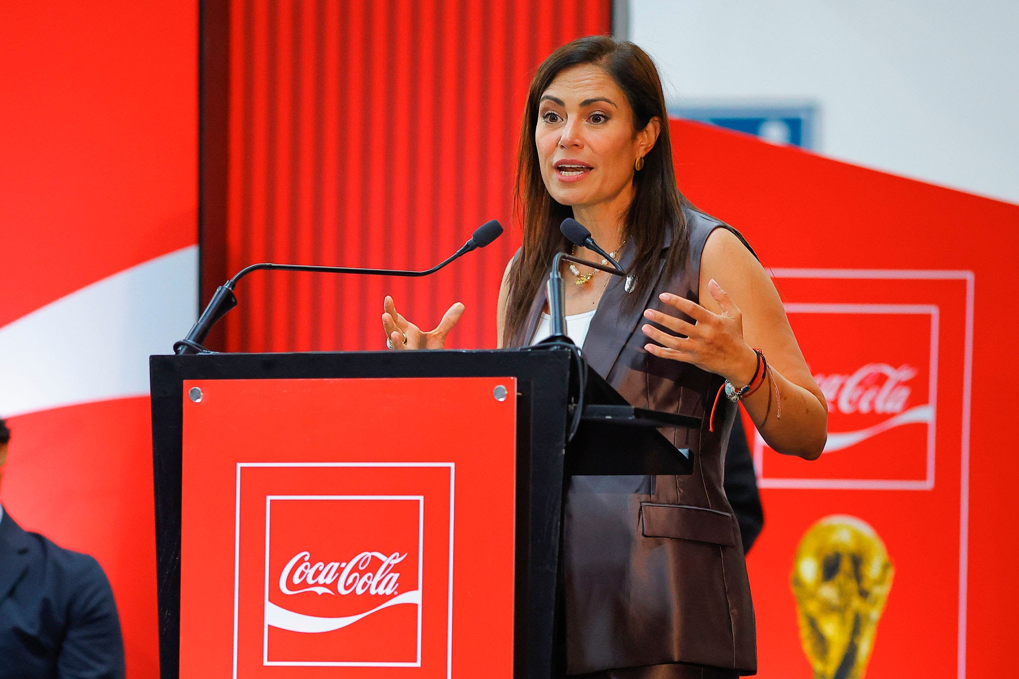 Alejandra Gutiérrez. Alcaldesa de León renuncia al PAN